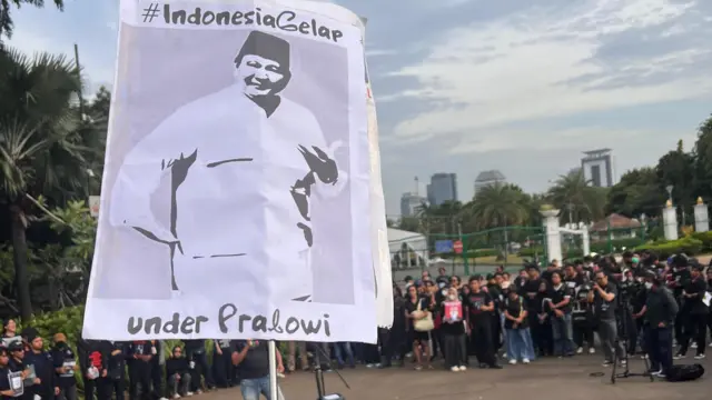 Indonesia Gelap, Aksi Kamisan