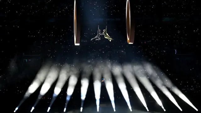 সান সিরোতে উদ্বোধনী অনুষ্ঠানের প্রদর্শনী