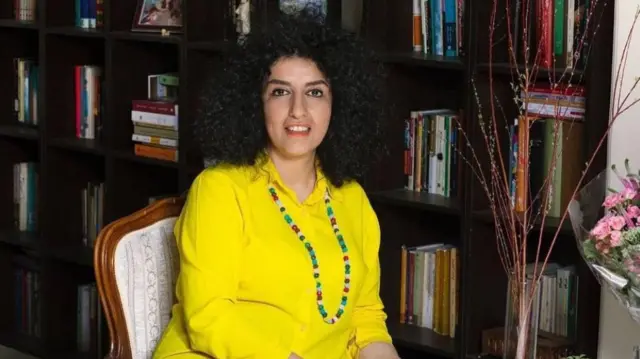 نرگس محمدی