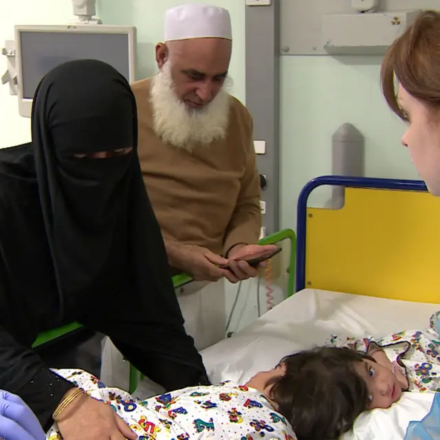 ስድራቤት እተን ማናቱ ኣብቶም ሓኻይም ተስፋ ይገብሩ