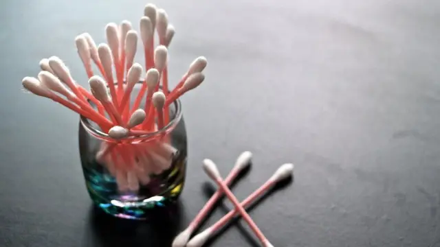 ብኣጻብዕትና ወይ ብጡጥ ተጠቒምና ከነጽርዮ ምስ እንፍትን ጸገም ይፍጠር