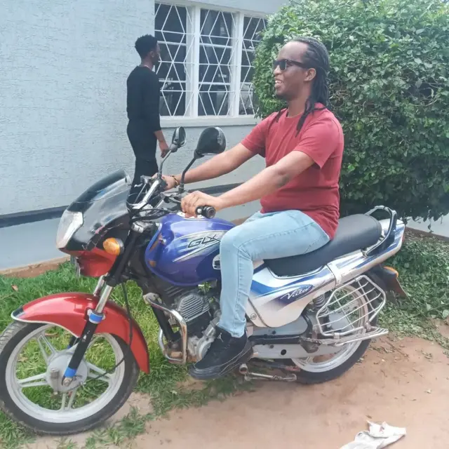 Kuba atabona ntibimubuza kugumana icyanga cy'ubuzima, guseka no gusetsa