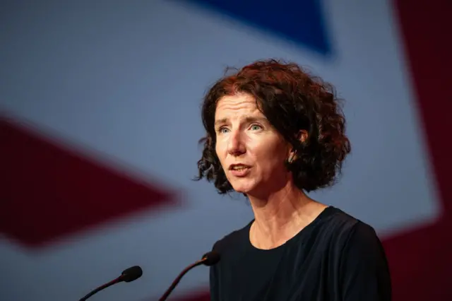 مقتل متطوعين في الهلال الأحمر السوداني في شمال كردفان، وحاكم دارفور يعترف بالتقصير الأمني