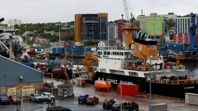 Obalska straža izvlači olupine podmornice Titan u junu 2023.