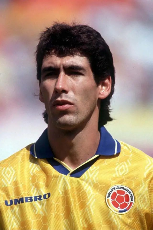 Andrés Escobar, com o uniforme da seleção colombiana