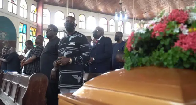 Gọvanọ Charles Soludo tiri ezinaụlọ Justice Azuka aka n'obi ma kwuo na gọọmenti ya ga-enye ha nkwado zuru ezu.