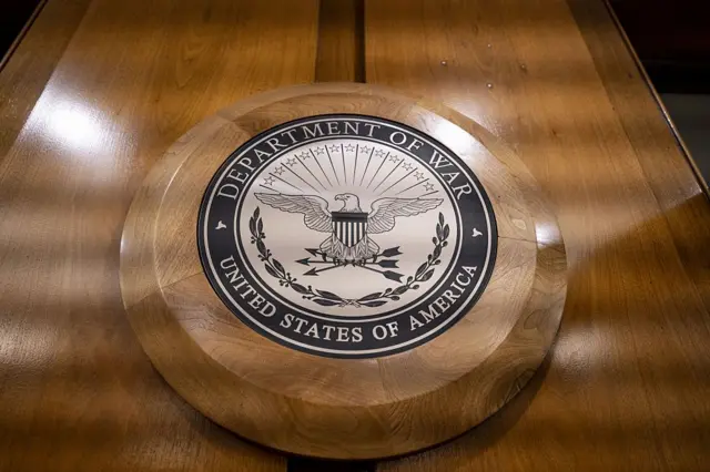 Yeni Savaş Bakanlığı logosu