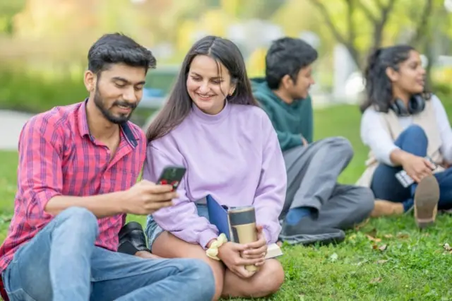 கனடா இந்திய மாணவர்கள்