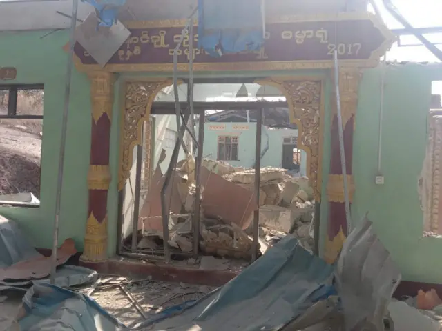 နောင်ချိုမြို့နယ် သပြေတောင် ဘုရားကုန်းပေါ်ကို ဖေဖော်ဝါရီ ၆ ရက်က လေကြောင်းတိုက်ခိုက်ခံရပြီးနောက် မြင်ကွင်း