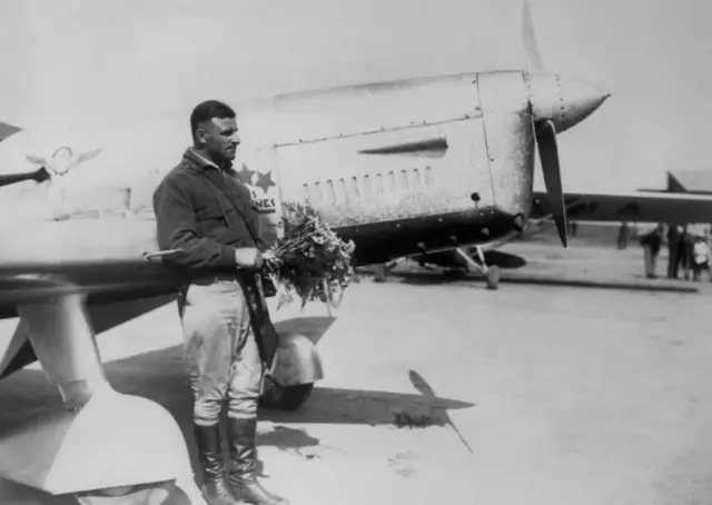 L'aviateur letton Herberts Cukurs est arrivé au Brésil le 4 mars 1946.