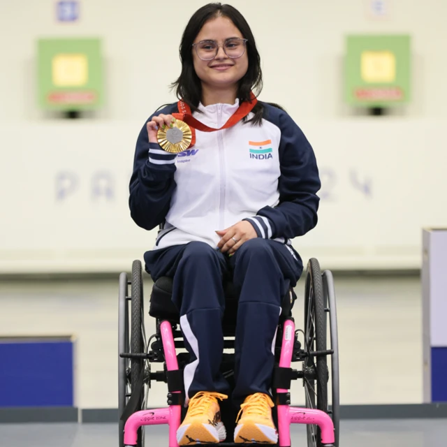 ਅਵਨੀ ਲੇਖਰਾ 