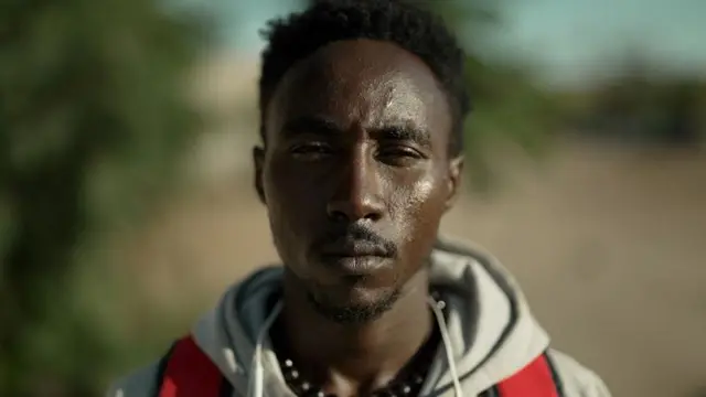 Mo