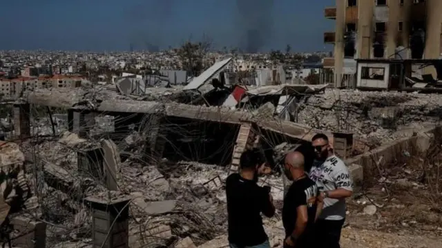 લેબનોનમાં ઇઝરાયલી ઍર સ્ટ્રાઇકના કારણે વ્યાપક નુકસાન થયું છે