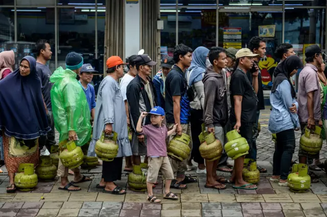 elpiji 3 kilogram, peringatan darurat, garuda hitam 