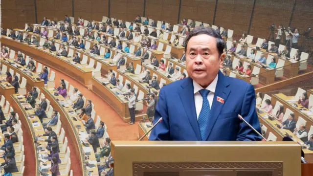 "Không thường lệ" là cách mà chính quyền gọi các kỳ họp bất thường.