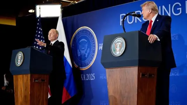 যৌথ সংবাদ সম্মেলনে প্রেসিডেন্ট ট্রাম্প ও পুতিন