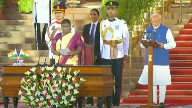 3-வது முறை பிரதமராகப் பதவியேற்றார் மோதி