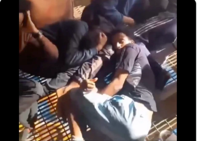 Namoota galaamicha keessatti bakka boba'aan baafamutti danqaman