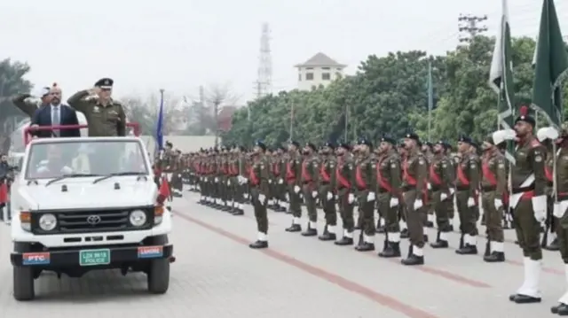 பாகிஸ்தான் ராணுவம் மீது காவல்துறை கோபமாக இருப்பது ஏன்? 