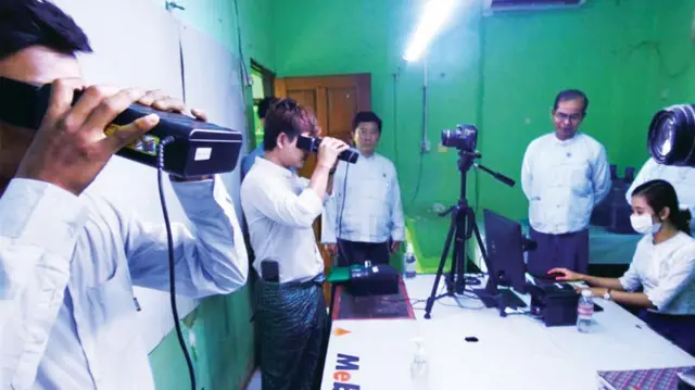 OWIC ကတ်အတွက် အချက်အလက်တွေ ရယူကြပါတယ် (ပုံဟောင်း)