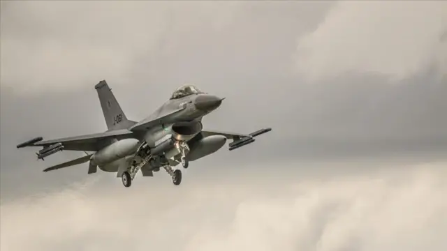 F-16