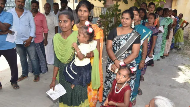 தமிழ்நாடு சட்டப்பேரவைத் தேர்தல் வாக்குப்பதிவு நிலவரம் - நேரலை - BBC News  தமிழ்