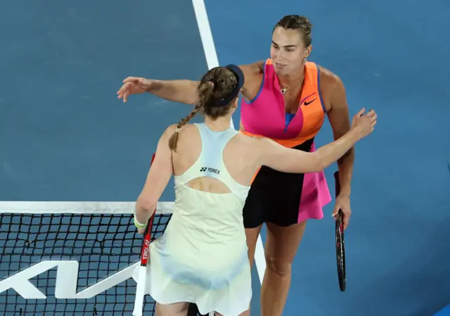 загрљај рјбакине и сабаленке