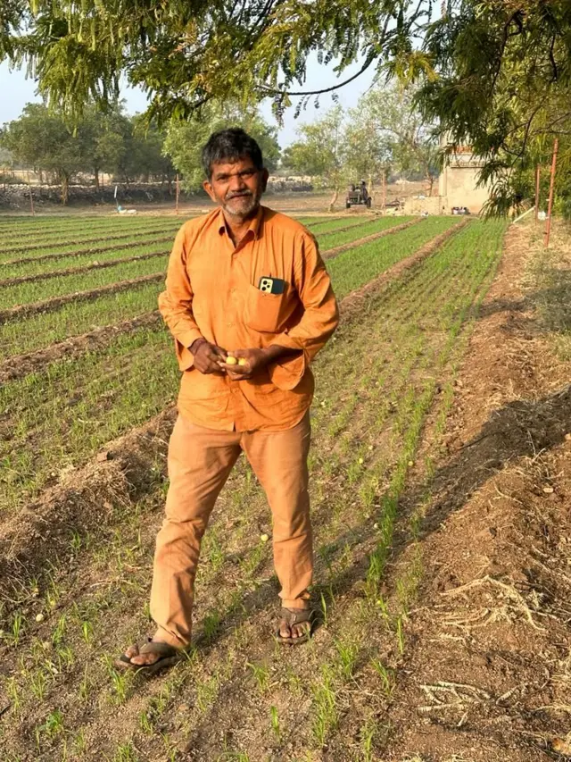 ચોટીલા તાલુકાના ધારૈઈ ગામના ખેડૂત સામતભાઈ પાસે 19 એકર જમીન છે