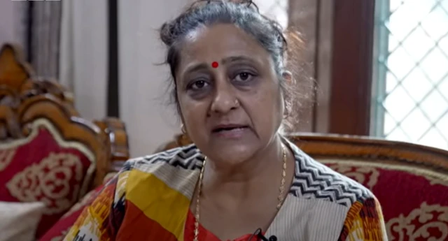 અમદાવાદ, મેરઠ