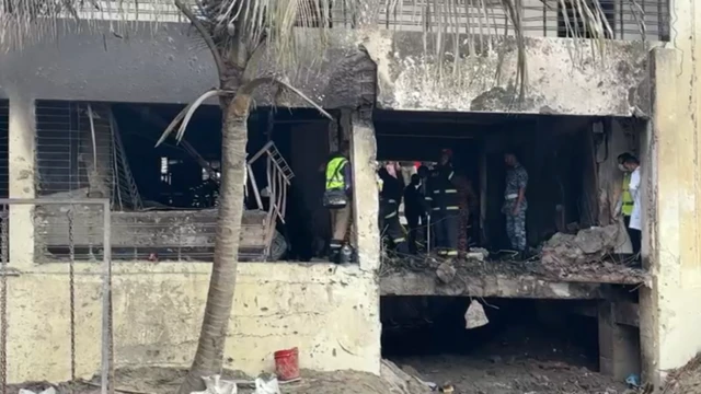 ঢাকার উত্তরায় মাইলস্টোন স্কুল অ্যান্ড কলেজে বিমান বিধ্বস্ত হওয়ার পর ক্ষতিগ্রস্ত হয় ভবনটি