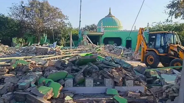 bet dwarka demolition, બેટ દ્વારકા ડિમોલિશન, મસ્જિદ, મુસ્લિમો, બીબીસી ગુજરાતી