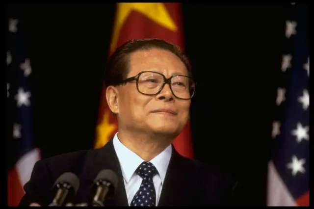 Ông Giang Trạch Dân được coi là người mở đầu cho xu hướng kiêm nhiệm hai chức vụ tổng bí thư và chủ tịch nước ở Trung Quốc 