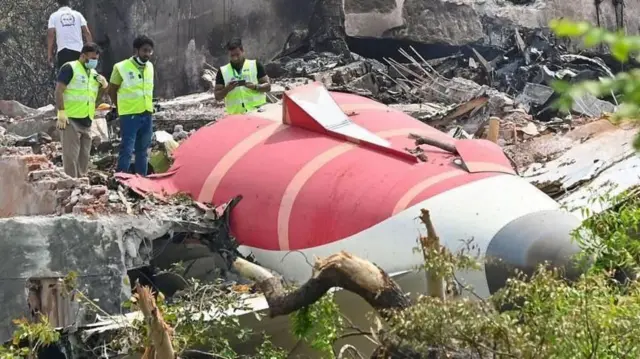 બીબીસી ગુજરાતી, ગુજરાત, બીબીસી, અમદાવાદ, અમદાવાદ પ્લેન ક્રૅશ દુર્ઘટના, અમદાવાદ વિમાન અકસ્માત, ઍર ઇન્ડિયા, બોઇંગ 787