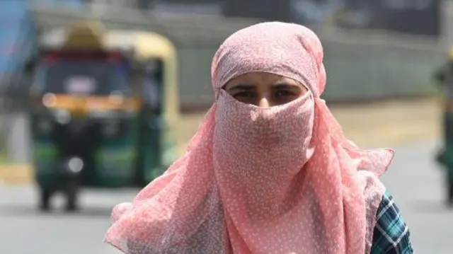 डोळा हा आपल्या शरीराचा असा अवयव आहे, ज्याला आपण पूर्णपणे झाकून ठेवू शकत नाही.