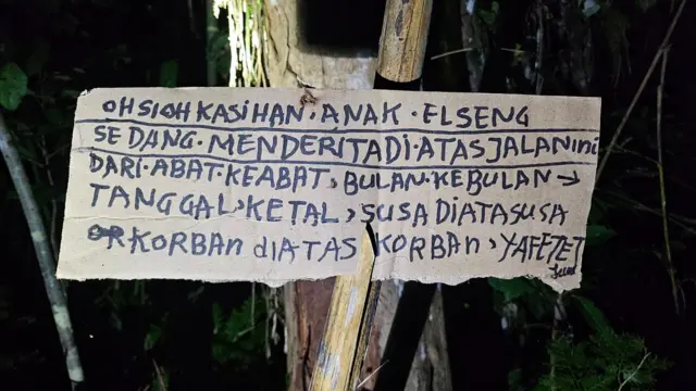Kampung Omon, orang asli Papua