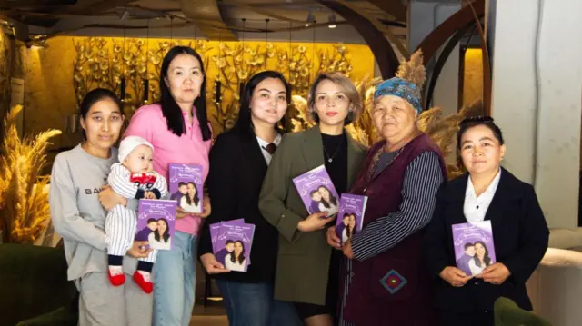 Ата-энелер китептин ачылыш аземинде 