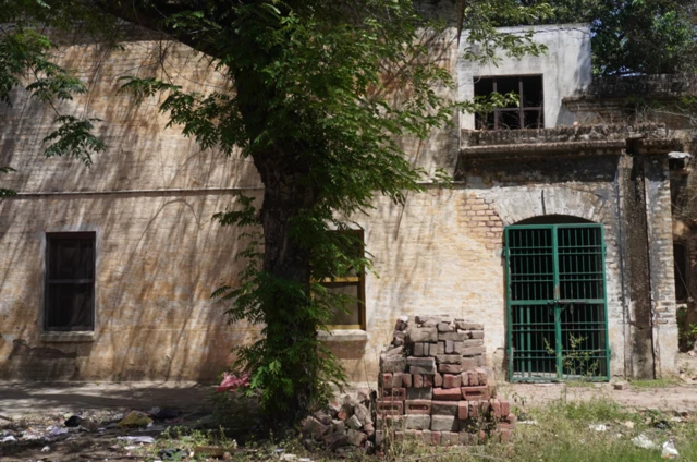 ਸਕੂਲ ਦੀ ਮੁਰੰਮਤ ਲਈ ਫੰਡ ਜਾਰੀ ਕਰਨ ਦੀ ਮੰਗ