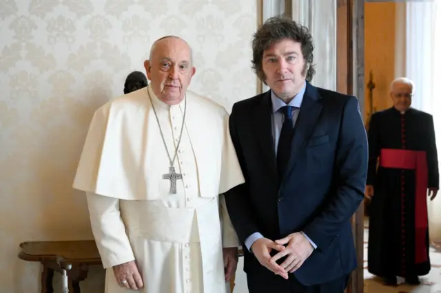 El papa Francisco y Javier Milei