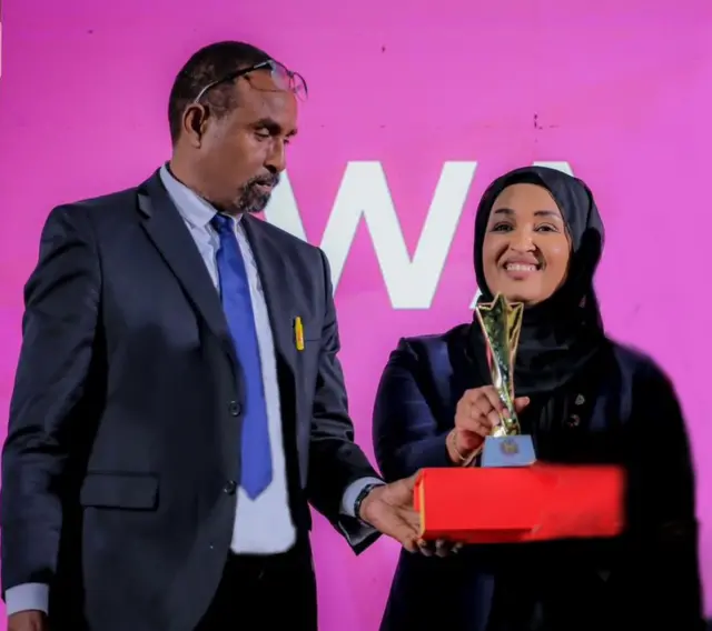 Otte Dheere oo guddoomaya abaalmarinta jilaaga ugu fiican ee filimka Dabin