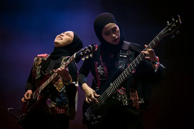 Voice Of Baceprot Jadi Band Indonesia Pertama Yang Tampil Di Festival ...