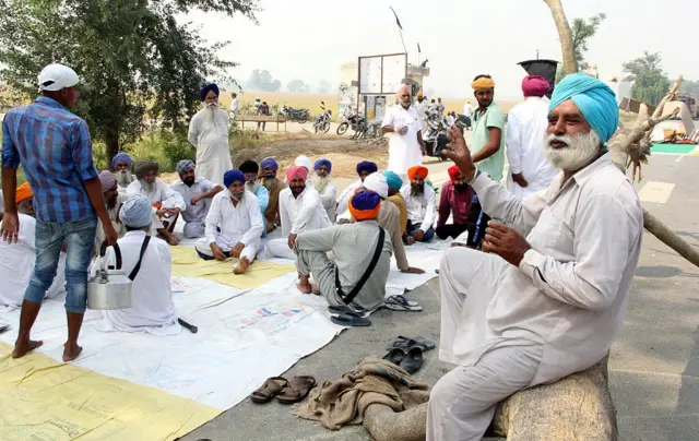2015 ਵਿੱਚ ਬਹਿਬਲ ਕਲਾਂ ਵਿੱਚ ਮੁਜ਼ਾਹਰੇ ਦੀ ਤਸਵੀਰ