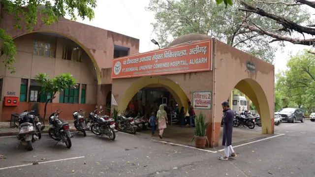 உத்தர பிரதேசம் ஹாத்ரஸ் கூட்ட நெரிசல்