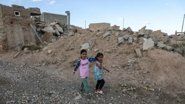 Toban sano kadib weerarkii IS ee Sinjar, wax yar ayaa dib loo dhisay