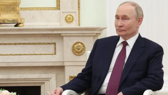 மோதியின் ரஷ்ய பயணம் - மேற்கு நாடுகளுக்கு சொல்லும் செய்தி என்ன?