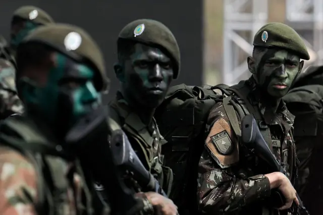 عناصر من الجيش البرازيلي