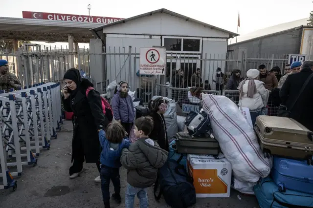 8 Aralık'ta Cilvegözü sınır kapısından Suriye'ye dönen aileler