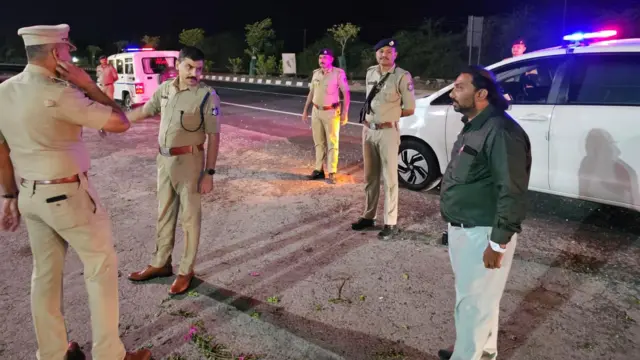 મોરબી, ટંકારા, ટિટેનિયમ આંગડિયા, લૂંટ, ફરિયાદ પોલીસ, બીબીસી ગુજરાતી, ગુજરાત