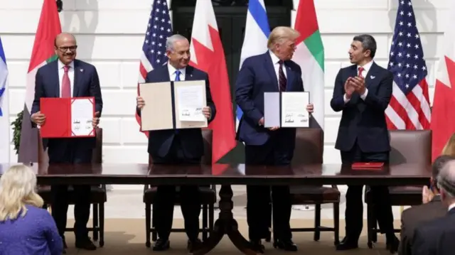 Inkastoo guud ahaan tartankan uu ka dhaco daaha gadaashiisa, ayaa haddana waxaa jira xaalado ay isku mararka qaarkood ay iskugu yimaadaan danaha labada dal,