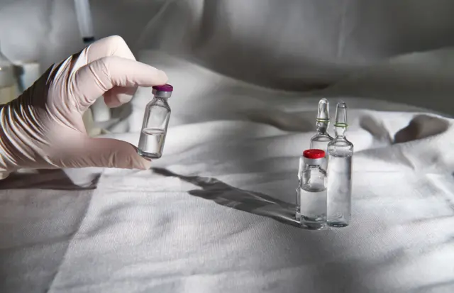 Кыргызстанда кызамыкка каршы 1 жаштан 6 жашка чейинки балдар бекер эмделет. 