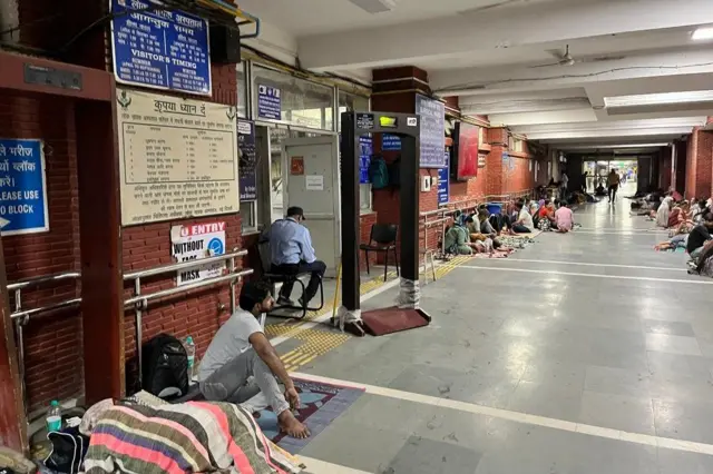 लोक नायक अस्पताल